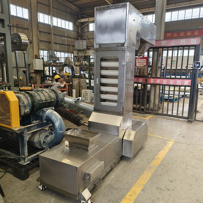 Stainless Steel Grain Particle Powder Material Inclined Automatic Feeding Machine Material Hopper Type Lifting Machine